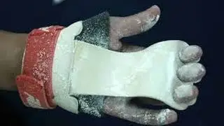 How I Chalk My Grips (Tutorial)