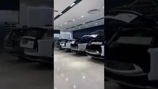 #short #newrangerover | Split Tailgate |  Necessary feature