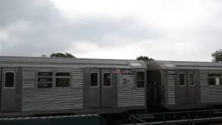 R32 (J) entering Woodhaven Blvd