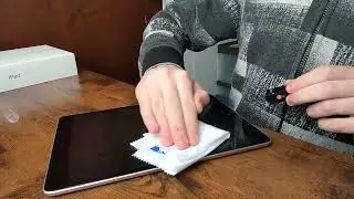ASMR iPad 9 screen cleaning
