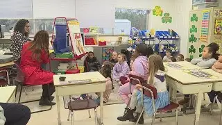 United Way holds Quad Cities Reading Day 2025