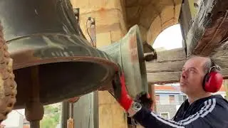 Prueba de bandeo acompasado de campanas en La Encarnacion de Atxuri (Bilbao)