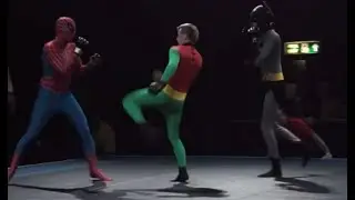 Homen-Aranha Regassa o Batman