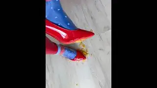 #crushing #highheelscrushing #crushingchips #redshoes #nylonsocks #redleggings #vinylleggings