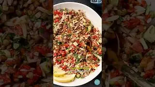 Fiber, flavor, and 20g+ protein in one bowl. This Lentil Orzo salad💪 #veganmealprep #shorts #vegan