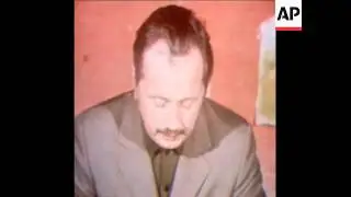 SYND 13/06/72 PROVISIONAL IRA CHIEF SEAN MAC STIOFAIN HOLDS PRESS CONFERENCE IN LONDONDERRY