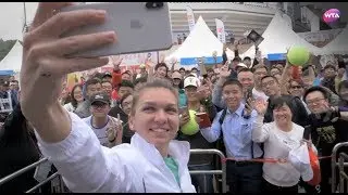 Signing Frenzy! Halep meets fans in Shenzhen
