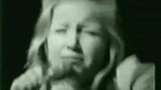 Lena sings 'Ma! he's making eyes at me' - Top of the pops - 1974