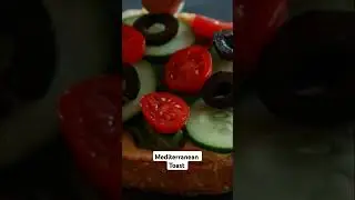 You need to try this Mediterranean toast ASAP!!!