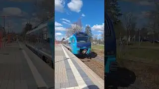 Ein und Ausfahrt RB 82 in Neum&uuml;nster S&uuml;d mit Akku Zug