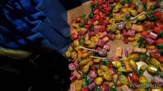 filling the pi&ntilde;ata with candy 🍬