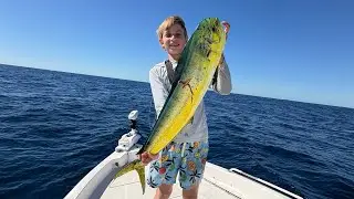 Crazy yellowtailing and we caught something huge at the end!!! 