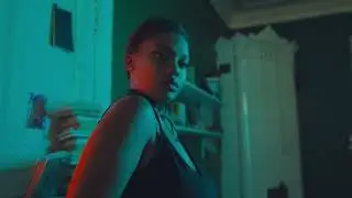 Ямыч feat Ликий & Кравц - Она танцует  (2022)