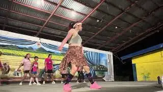 Do you wanna zumba dance by BiniNica