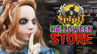 2020 Spirit Halloween Store Tour | Animatronics and Costumes