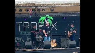 When It Rains It Pours &ndash; Chris Casale (Luke Combs Cover) | Live Performance
