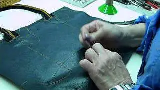 Detail Stitching on the Toscanella #leatherhandbag and tote bag