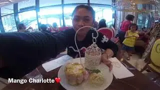 Hello kitty Cafe in UPTOWN MALL