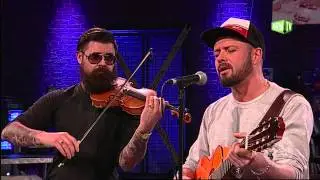 Django 3000 zu Gast bei NRW Late Night mit Performance 
