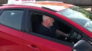 Un hitching and hitching a trailer for the B+E test, car and trailer test. Part 2 of 3