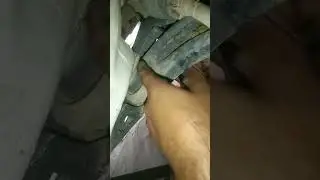 Ertiga chimta bush damage change' the bush bush change #service #car #totalcar #treanding #carservic