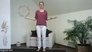 Curvy Yoga f&uuml;r Anf&auml;nger - stehende &Uuml;bungen f&uuml;r den R&uuml;cken ∣ Curvy Yoga f&uuml;r Frauen mit XXL-K&ouml;rper