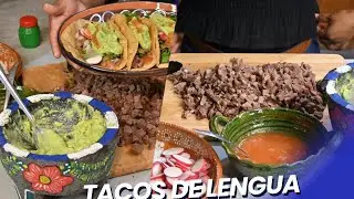 Ricos Tacos De Lengua.