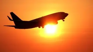 Airline Spotting: Sunrise & 20+ Jets