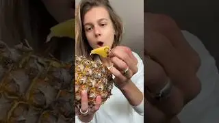 The ONLY way to eat a pineapple 🍍