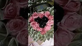 Heart shaped flower/money bouquet 🩷💐. #moneybouquet #heartshaped #flowerbouquet #diy #explore #vday