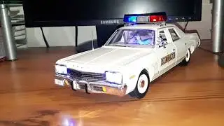 1/18 Police diecast