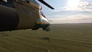 Drohnenkrieg: Ukrainischer Mi-24 Kampfhubschrauber überfliegt Glasfaserfelder