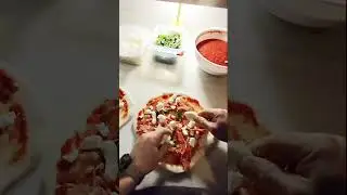 HOW TO MAKE PIZZA (NEAPOLITAN STYLE) #pizza #pizzalover #youtubeshorts #asmr