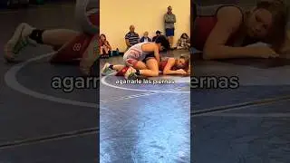 La lucha m&aacute;s extra&ntilde;a entre una chica y un chico.