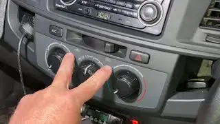 КАК УСТРАНИТЬ НЕРАБОТАЮЩУЮ ПОДСВЕТКУ ПРИБОРНОЙ ПАНЕЛИ TOYOTA HILUX VIGO
