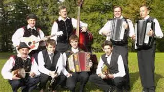 ansambel JAVORNIK        accordeon