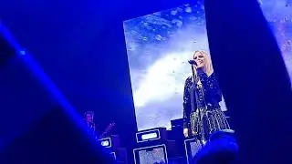Avril Lavigne - 17. I'm With You (Live from Prague 26.4.2023)