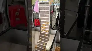 #Automatic 4  heads #liquid #filling machine , auto 4 #wheels plastic caps  #screw #capping machine
