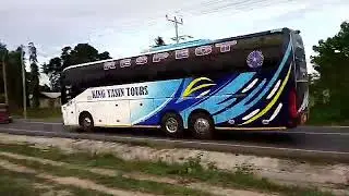 Huu ndo mchanganyiko wa mabasi ya kusini mikoa ya Pwani,Lindi,Mtwara na Songea hebu tazama video hii