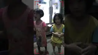 สองสาวรีวิว