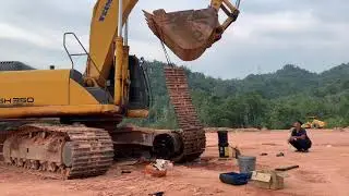 Pasang rantai excavator