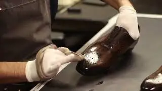 Bespoke Craftsmanship at HolloShoe