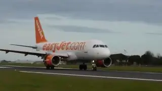 Easyjet A319-111 G-EZFC Arrival And Departure At London Southend Airport 04/04/2016