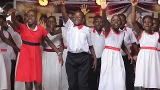 Tuzze kwebaza - Little Angels Manyangwa.