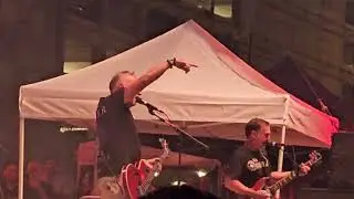 Peter Hook & The Light 