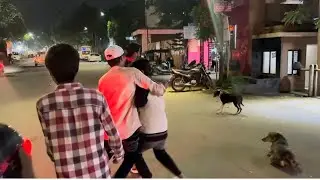 Dogs piche pad gaye guys