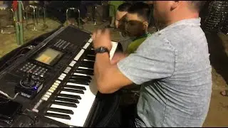 BÀ TÚ ĐÁNH ORGAN BAY NÓC