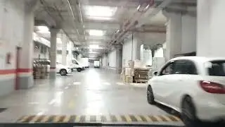 Entrada Del Parking Jysk