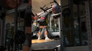 200kg/440lbs Squat at 18! #squat #powerlifting