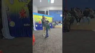 Sunny and party tirikutu